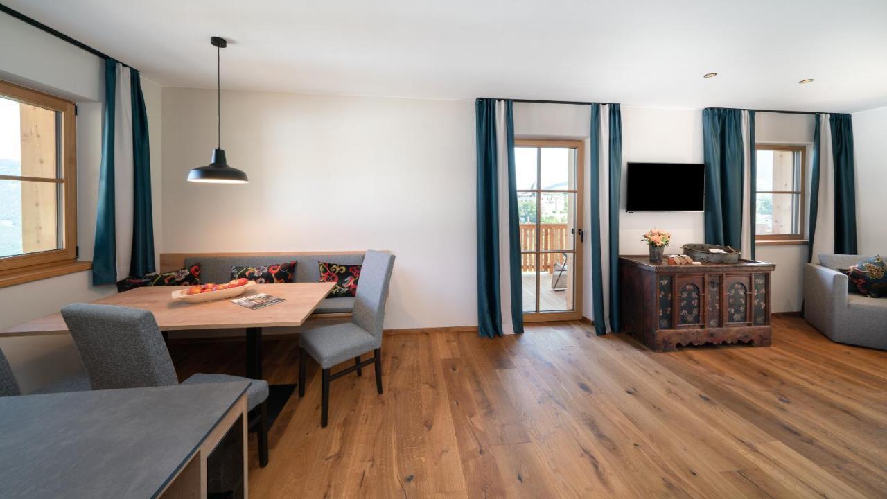 Himml Schlosshof Umes エクステリア 写真